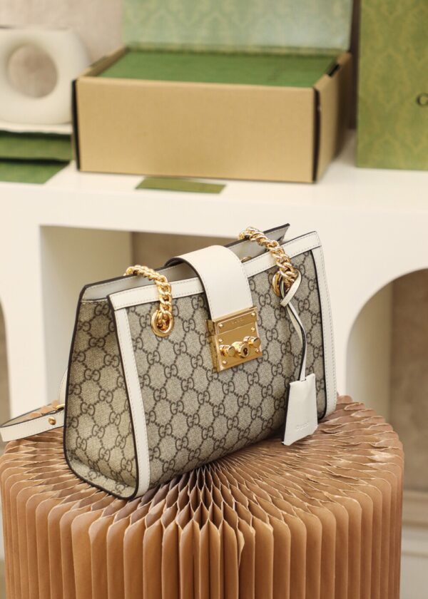 God Factory Gucci 𝐏𝐚𝐝𝐥𝐨𝐜𝐤 Brown / Small 498156 Size 26*18*10𝐜𝐦