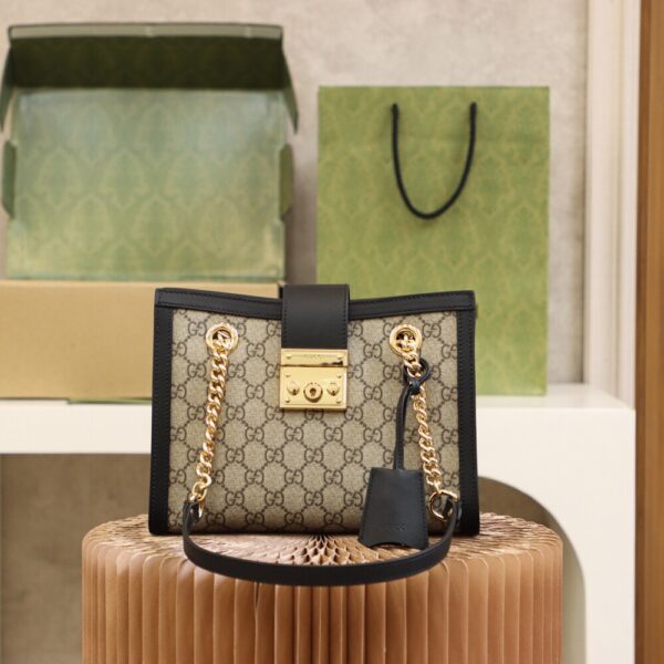 God Factory Gucci 𝐏𝐚𝐝𝐥𝐨𝐜𝐤 Black / Small 498156 Size 26*18*10𝐜𝐦