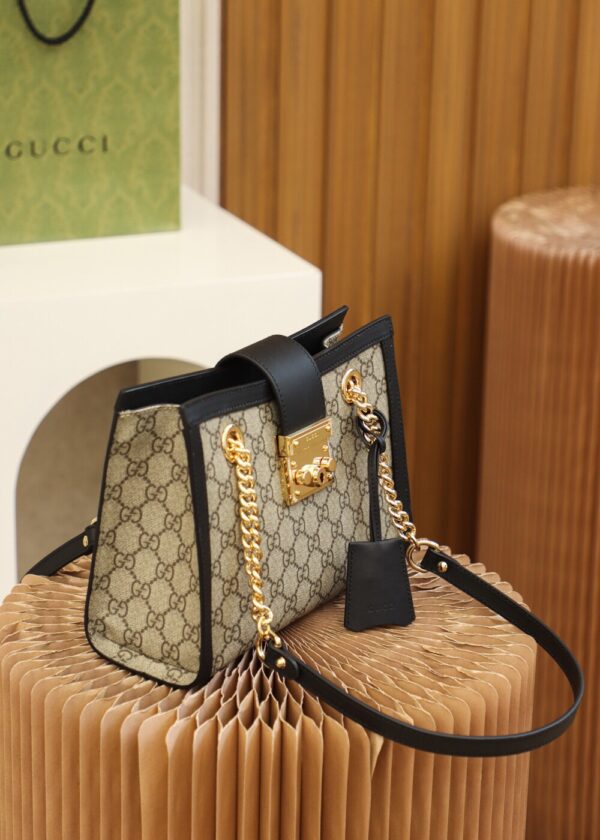 God Factory Gucci 𝐏𝐚𝐝𝐥𝐨𝐜𝐤 Black / Small 498156 Size 26*18*10𝐜𝐦