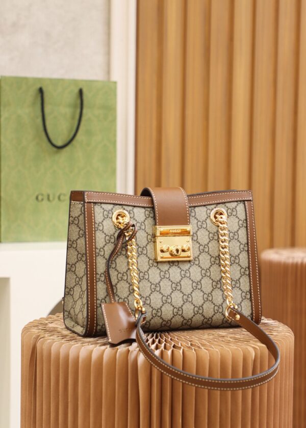 God Factory Gucci 𝐏𝐚𝐝𝐥𝐨𝐜𝐤 Brown / Small 498156 Size 26*18*10𝐜𝐦