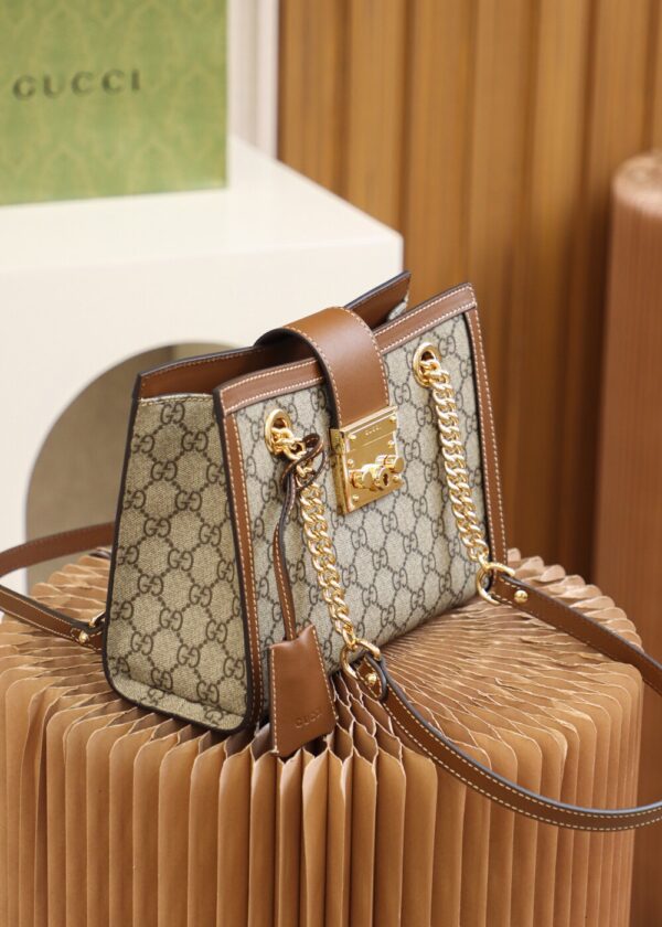 God Factory Gucci 𝐏𝐚𝐝𝐥𝐨𝐜𝐤 Brown / Small 498156 Size 26*18*10𝐜𝐦