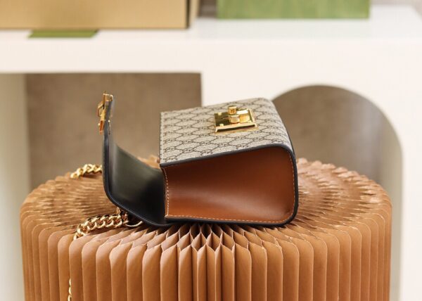 God Factory Gucci 𝙋𝙖𝙙𝙡𝙤𝙘𝙠 409487 Size 20.5*13*7.5cm