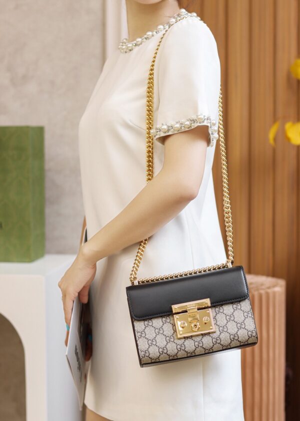 God Factory Gucci 𝙋𝙖𝙙𝙡𝙤𝙘𝙠 409487 Size 20.5*13*7.5cm