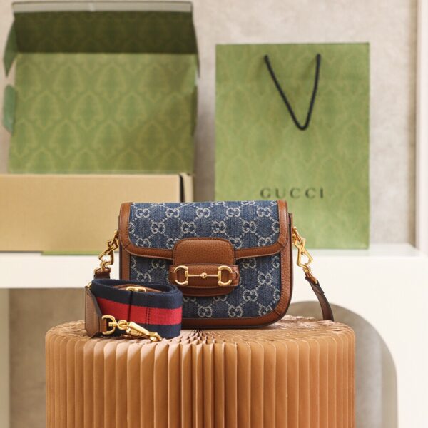 𝐇𝐨𝐫𝐬𝐞𝐛𝐢𝐭 𝟭𝟵𝟱𝟱 𝐌𝐢𝐧𝐢 658574 Size 20.6*14.4*5.1cm