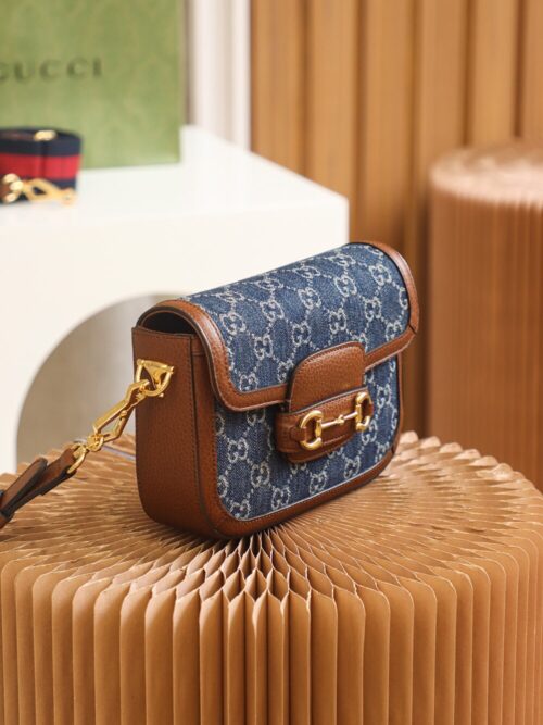 𝐇𝐨𝐫𝐬𝐞𝐛𝐢𝐭 𝟭𝟵𝟱𝟱 𝐌𝐢𝐧𝐢 658574 Size 20.6*14.4*5.1cm