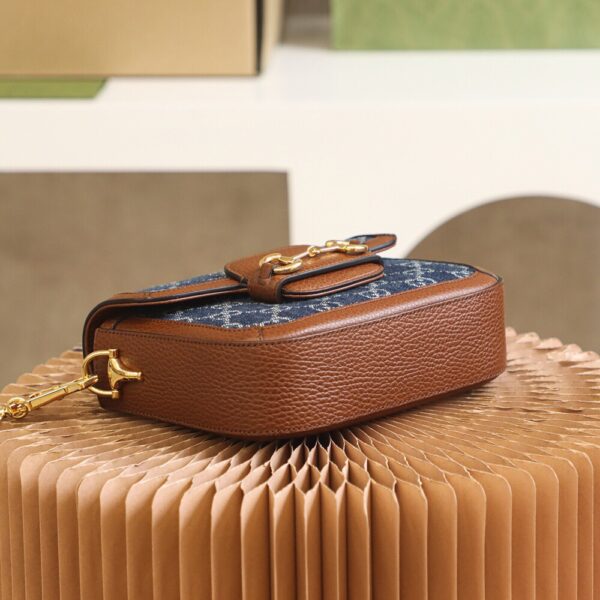 𝐇𝐨𝐫𝐬𝐞𝐛𝐢𝐭 𝟭𝟵𝟱𝟱 𝐌𝐢𝐧𝐢 658574 Size 20.6*14.4*5.1cm