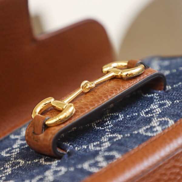 𝐇𝐨𝐫𝐬𝐞𝐛𝐢𝐭 𝟭𝟵𝟱𝟱 𝐌𝐢𝐧𝐢 658574 Size 20.6*14.4*5.1cm