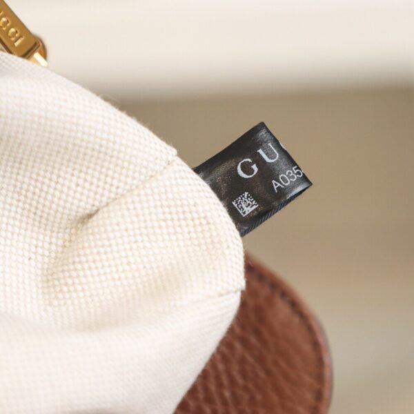 𝐇𝐨𝐫𝐬𝐞𝐛𝐢𝐭 𝟭𝟵𝟱𝟱 𝐌𝐢𝐧𝐢 658574 Size 20.6*14.4*5.1cm