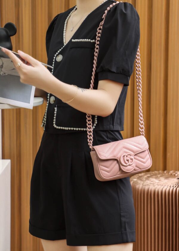 God Factory Gucci 𝐆𝐆 𝐌𝐚𝐫𝐦𝐨𝐧𝐭 Pink 699757 Size 16.5*10*5cm