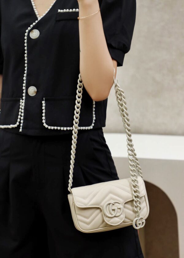 God Factory Gucci 𝐆𝐆 𝐌𝐚𝐫𝐦𝐨𝐧𝐭 White 699757 Size 16.5*10*5cm