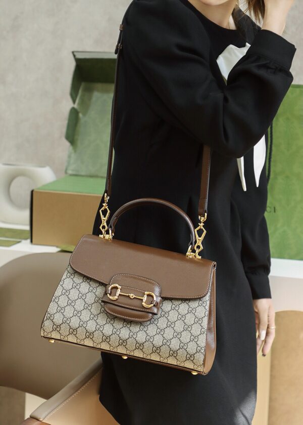 God Factory Gucci 𝐇𝐨𝐫𝐬𝐞𝐛𝐢𝐭 𝟏𝟗𝟗𝟓 Medium 702049 Size 29*20*13cm