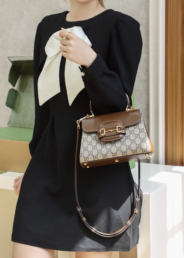 God Factory Gucci 𝐇𝐨𝐫𝐬𝐞𝐛𝐢𝐭 𝟏𝟗𝟗𝟓 Small 703848 Size 22*16*10.5cm