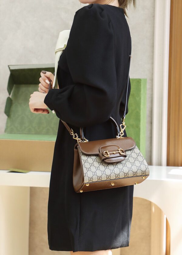 God Factory Gucci 𝐇𝐨𝐫𝐬𝐞𝐛𝐢𝐭 𝟏𝟗𝟗𝟓 Small 703848 Size 22*16*10.5cm