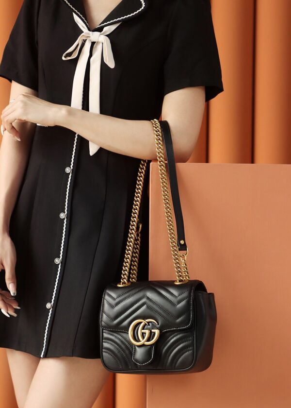 God Factory Gucci 𝐆𝐆 𝐌𝐚𝐫𝐦𝐨𝐧𝐭 New 739682 Black Size 18*15*8cm