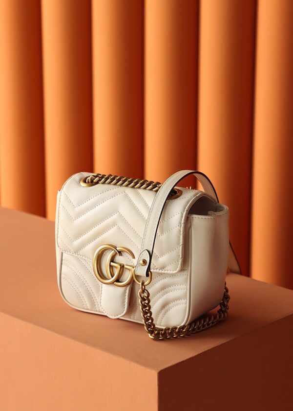 God Factory Gucci 𝐆𝐆 𝐌𝐚𝐫𝐦𝐨𝐧𝐭 New 739682 White Size 18*15*8cm