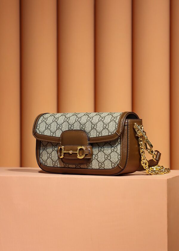 God Factory Gucci 𝐇𝐨𝐫𝐬𝐞𝐛𝐢𝐭 𝟏𝟗𝟓𝟓 New 735178 Size 24*13*5.5cm