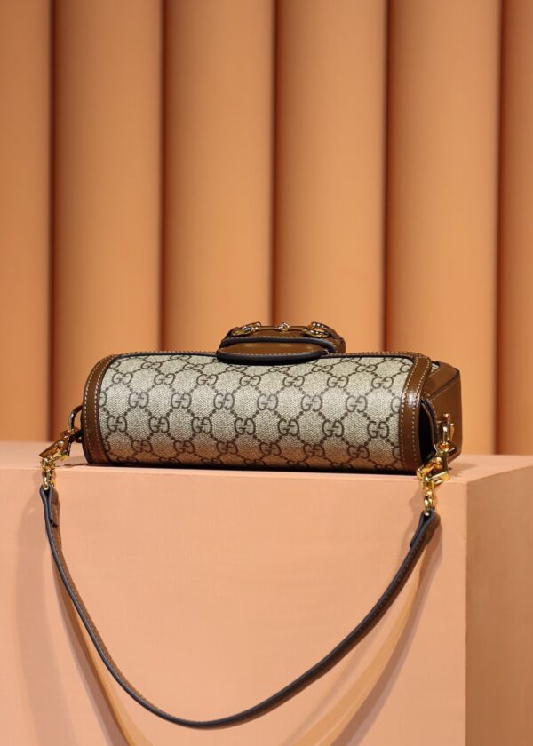 God Factory Gucci 𝐇𝐨𝐫𝐬𝐞𝐛𝐢𝐭 𝟏𝟗𝟓𝟓 New 735178 Size 24*13*5.5cm
