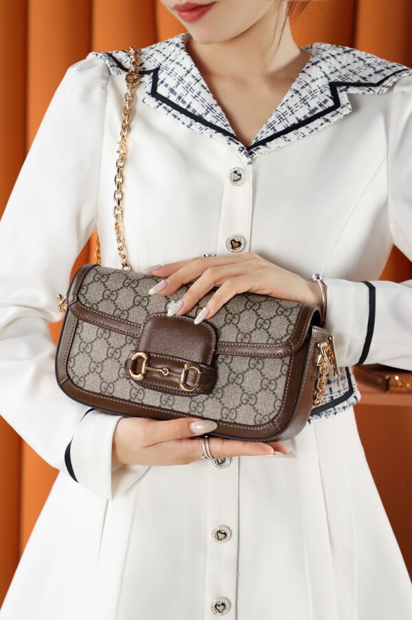 God Factory Gucci 𝐇𝐨𝐫𝐬𝐞𝐛𝐢𝐭 𝟏𝟗𝟓𝟓 New 735178 Size 24*13*5.5cm