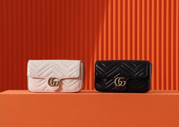 God Factory Gucci 𝐌𝐚𝐫𝐦𝐨𝐧𝐭 𝐆𝐆 Mini 751526 Size 21*12*5cm Black / White