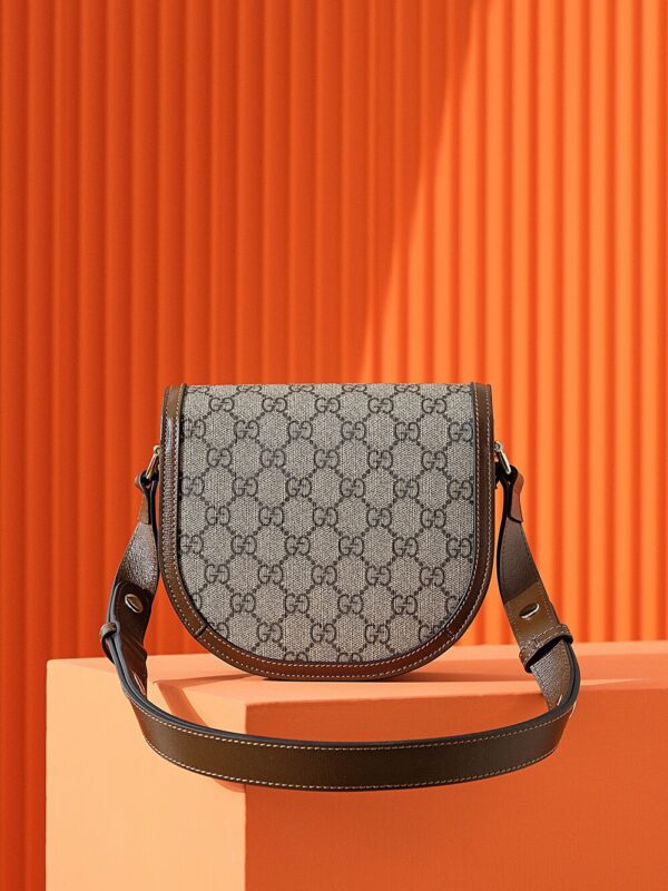 God Factory Gucci 𝐇𝐎𝐑𝐒𝐄𝐁𝐈𝐓 𝟏𝟗𝟓𝟓 760191 Size 17*18.5*7.5𝐜𝐦