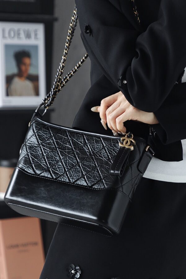 img_6841-2 God Factory Chanel Gabrielle Hobo Medium Retro Hardware Black Size 21*28*10cm