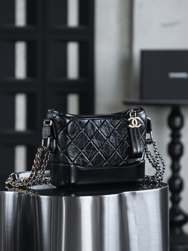 God Factory Chanel Gabrielle Hobo Small Retro Hardware Black Size 15*20*8cm