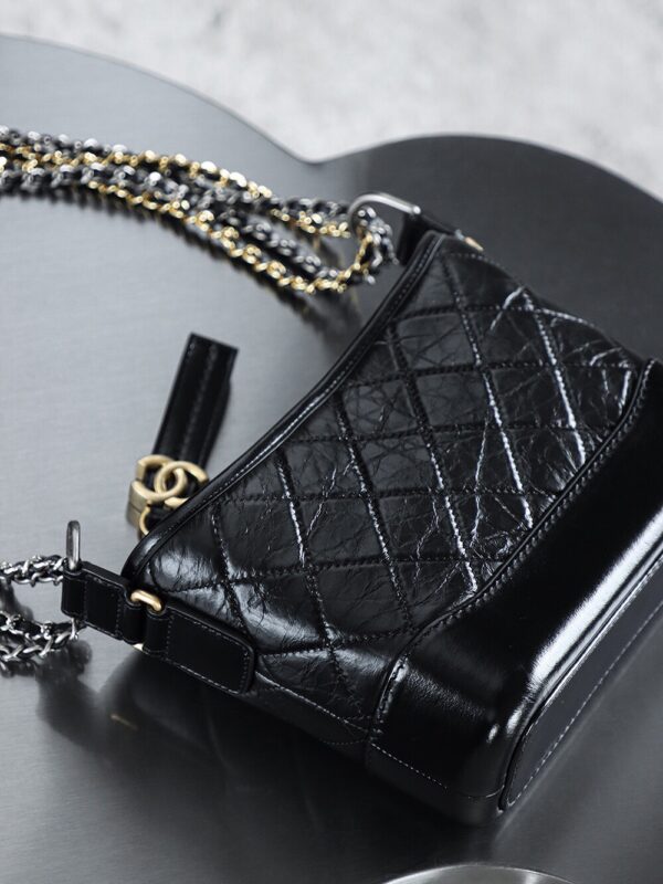 God Factory Chanel Gabrielle Hobo Small Retro Hardware Black Size 15*20*8cm
