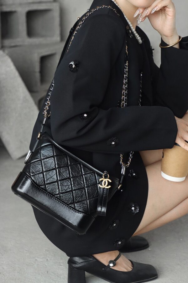 God Factory Chanel Gabrielle Hobo Small Retro Hardware Black Size 15*20*8cm