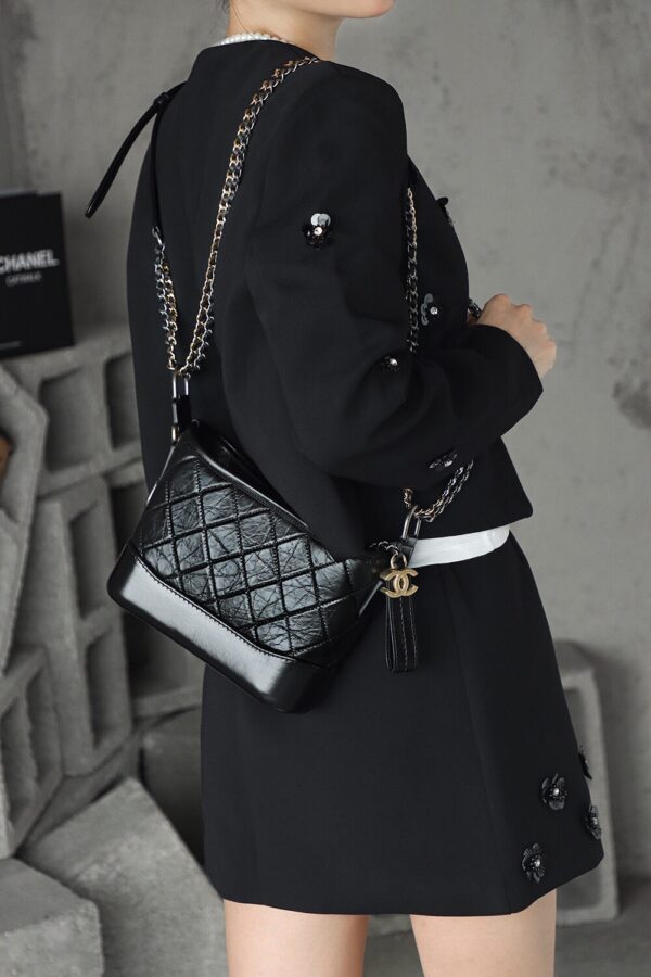 God Factory Chanel Gabrielle Hobo Small Retro Hardware Black Size 15*20*8cm