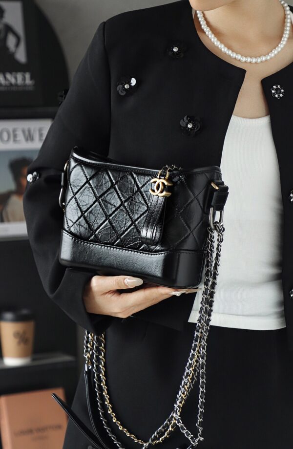 God Factory Chanel Gabrielle Hobo Small Retro Hardware Black Size 15*20*8cm