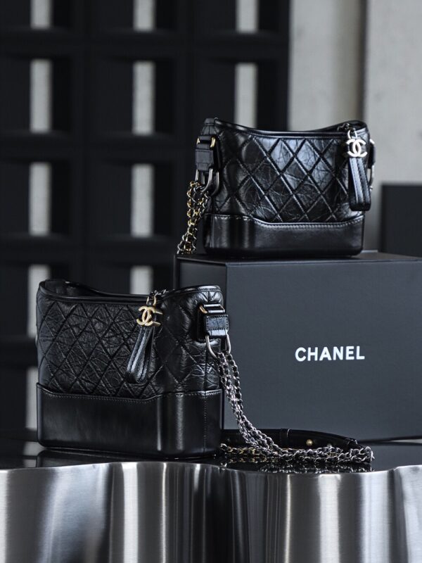 God Factory Chanel Gabrielle Hobo Small Retro Hardware Black Size 15*20*8cm