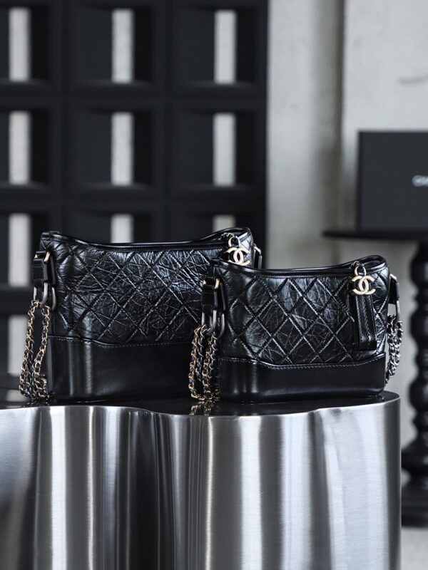 God Factory Chanel Gabrielle Hobo Small Retro Hardware Black Size 15*20*8cm
