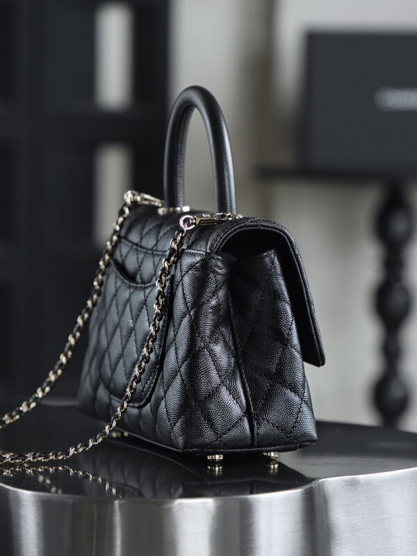 God Factory Chanel CoCo Handle Small HAAS Leather Size 14*24*10cm Pale Gold Hardware