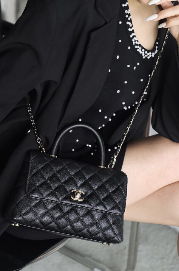 God Factory Chanel CoCo Handle Small HAAS Leather Size 14*24*10cm Pale Gold Hardware