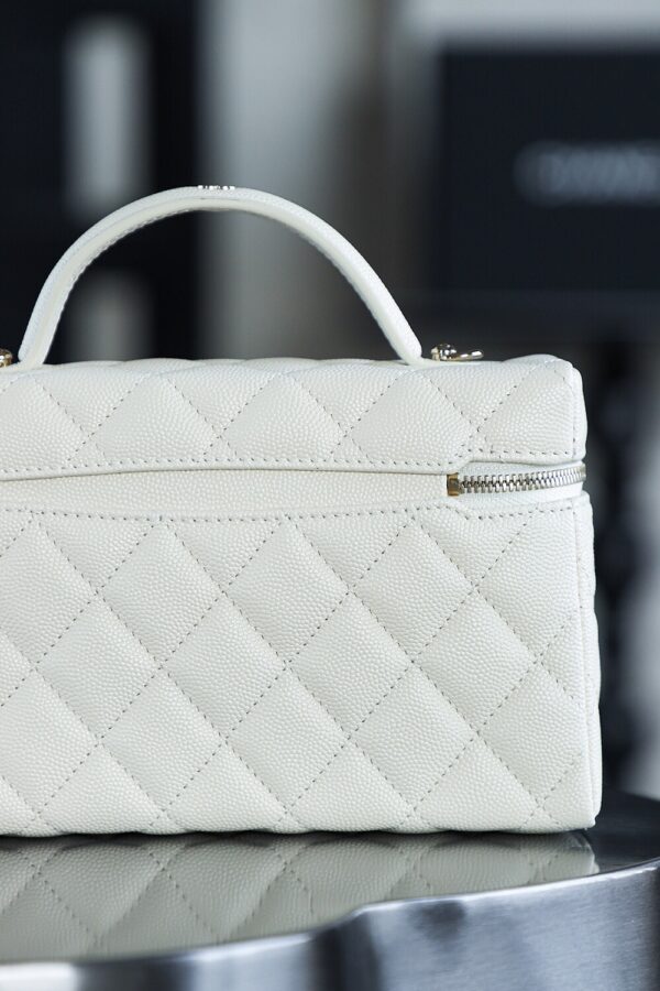 God Factory Chanel 25C Box Bags White impala Leather Size 17*19.5*5cm Pale Gold Hardware