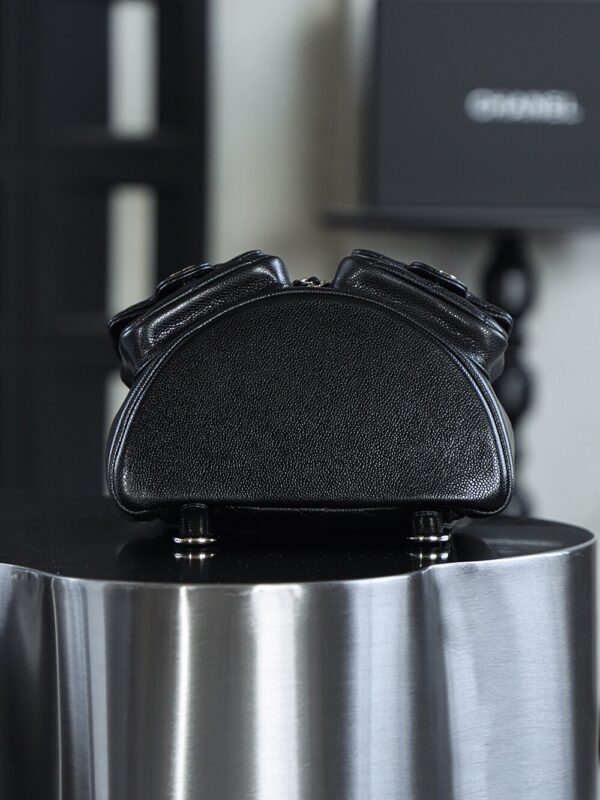God Factory Chanel 24A Duma Medium  Black HAAS Leather 14K Pale Gold Size 20*20.5*11.5cm