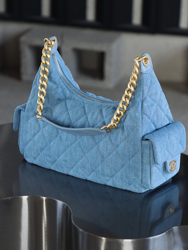 God Factory Chanel 25C Hobo Large Fashion Art / Denim Blue 24K Retro Gold Size 27*35*18cm