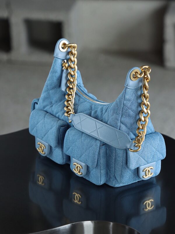 God Factory Chanel 25C Hobo Small Fashion Art / Denim Blue 24K Retro Gold Size 22*31*15cm