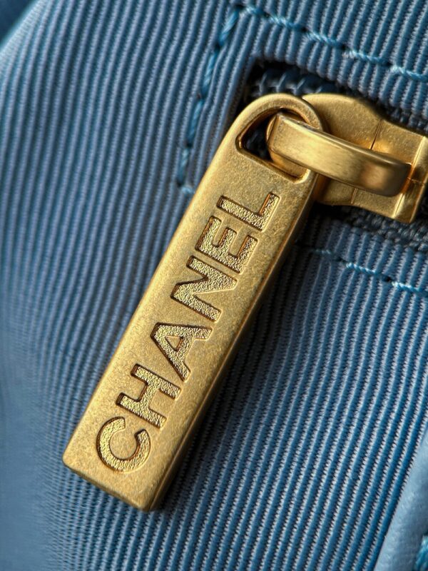 God Factory Chanel 25C Hobo Small Fashion Art / Denim Blue 24K Retro Gold Size 22*31*15cm