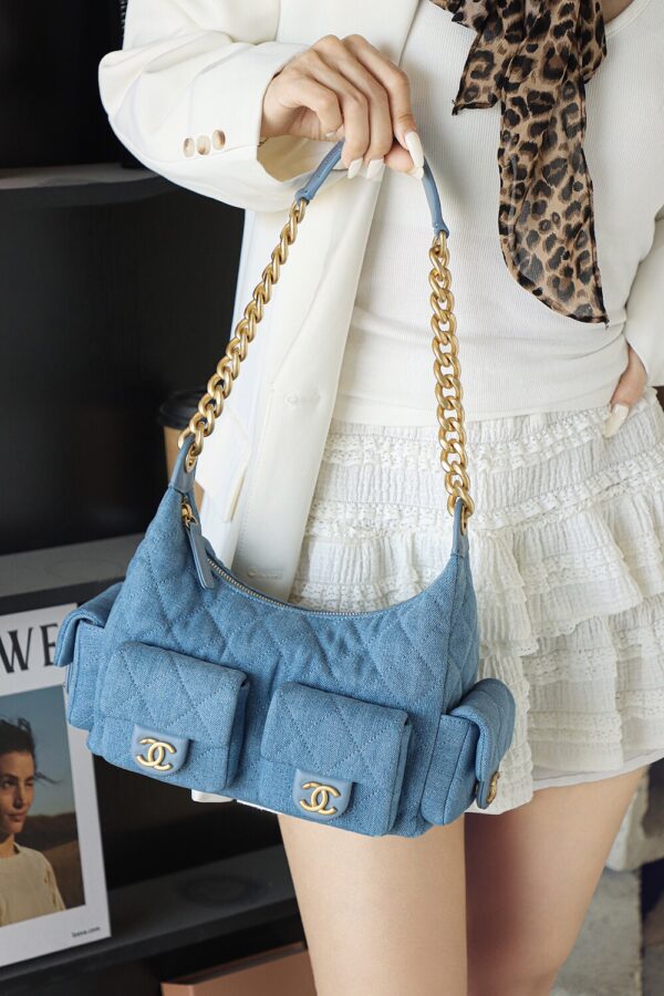 God Factory Chanel 25C Hobo Small Fashion Art / Denim Blue 24K Retro Gold Size 22*31*15cm