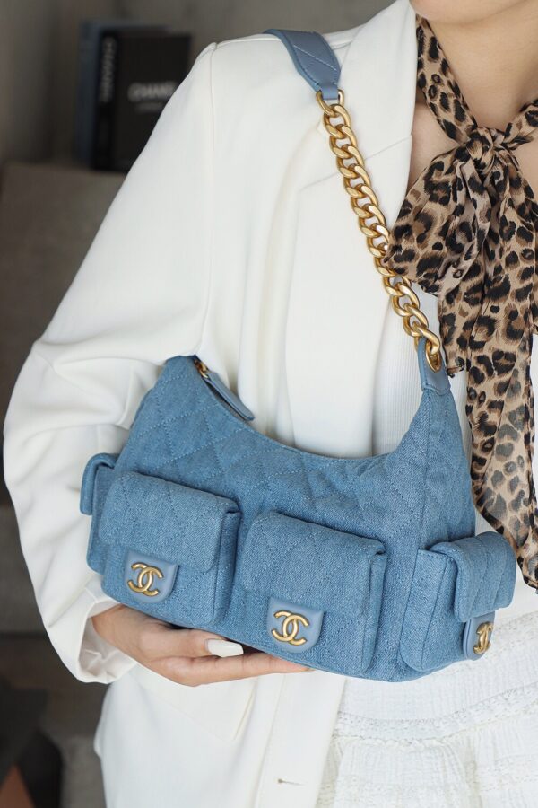 God Factory Chanel 25C Hobo Small Fashion Art / Denim Blue 24K Retro Gold Size 22*31*15cm