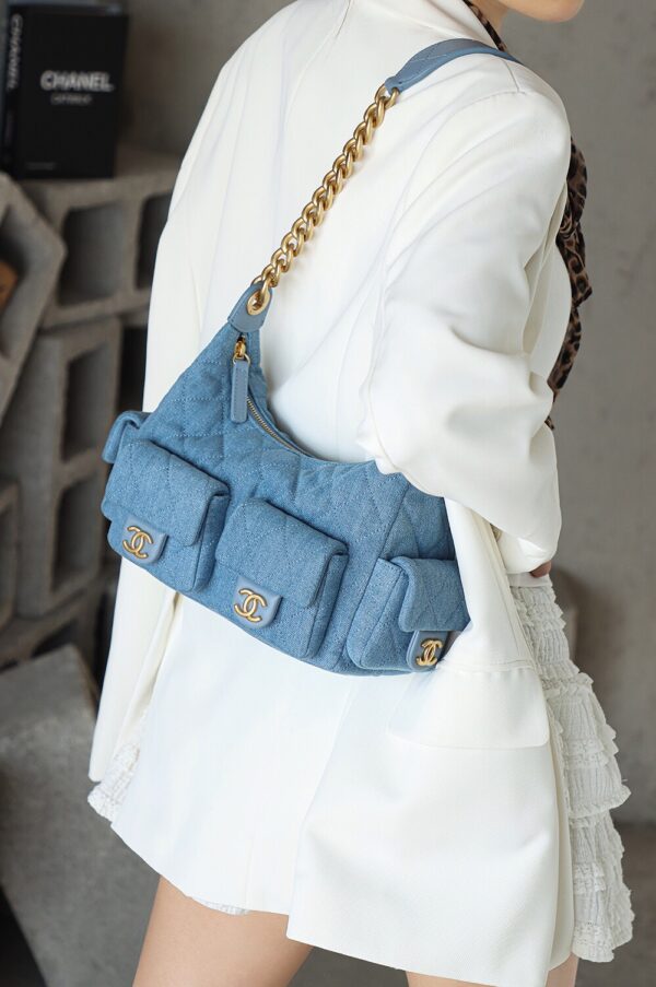 God Factory Chanel 25C Hobo Small Fashion Art / Denim Blue 24K Retro Gold Size 22*31*15cm