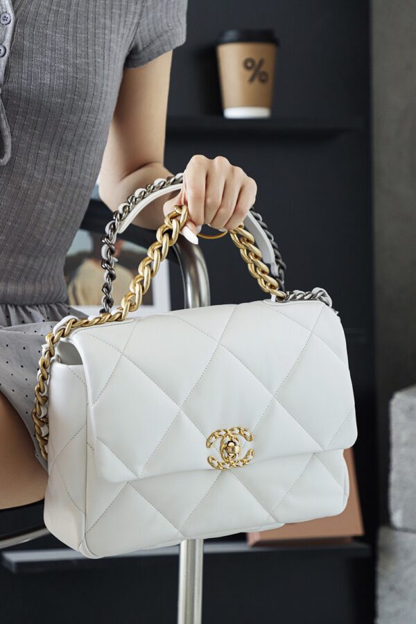 img_7605-2 God Factory Chanel 19 Bag White GR Sheep Leather GHW Medium size