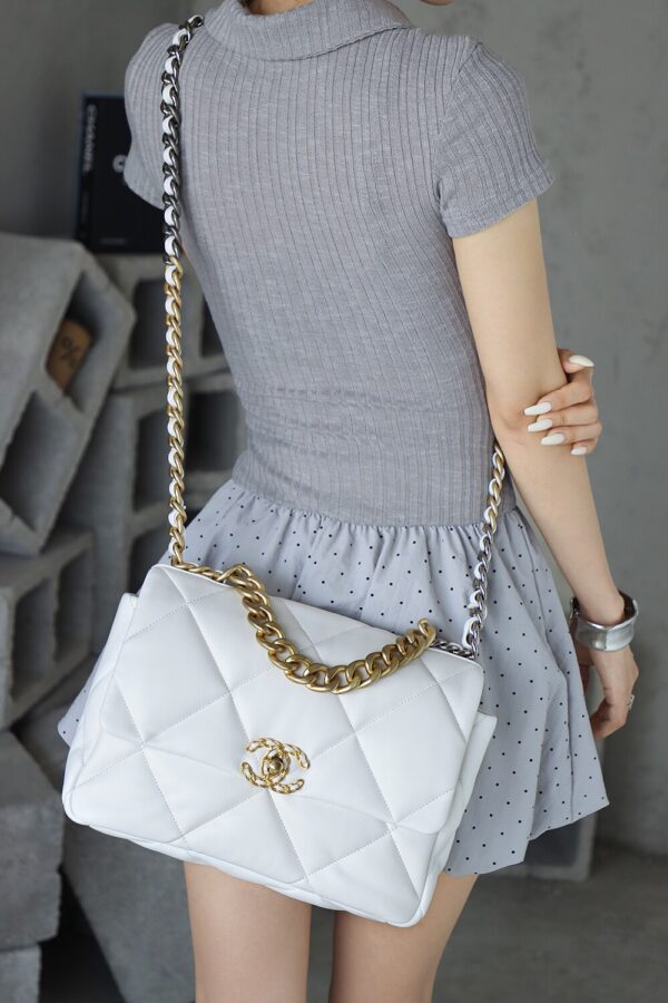 img_7607-2 God Factory Chanel 19 Bag White GR Sheep Leather GHW Medium size