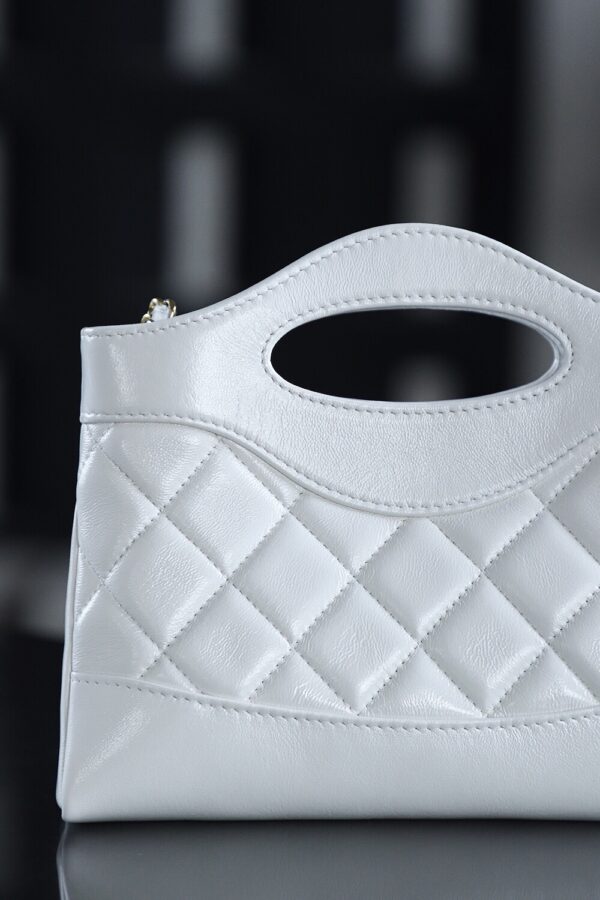 God Factory Chanel Nano 31 Bag Authentication Edition 14K Pale White Bonaudo Leather Gold Size 20*17.5*3.5cm