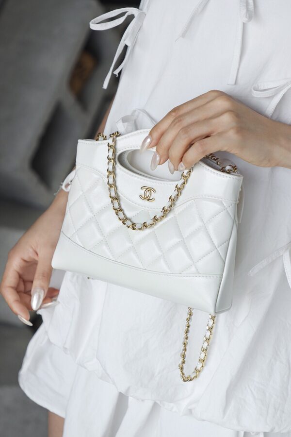 God Factory Chanel Nano 31 Bag Authentication Edition 14K Pale White Bonaudo Leather Gold Size 20*17.5*3.5cm