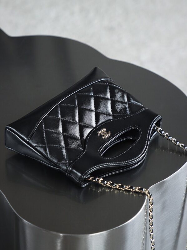 God Factory Chanel Nano 31 Bag Authentication Edition 14K Pale Black Bonaudo Leather Gold Size 20*17.5*3.5cm