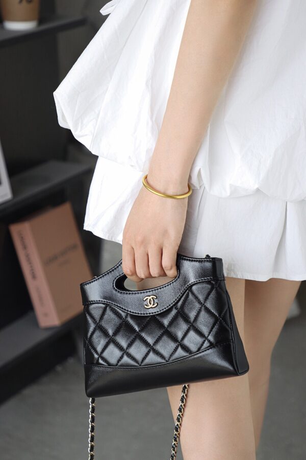 God Factory Chanel Nano 31 Bag Authentication Edition 14K Pale Black Bonaudo Leather Gold Size 20*17.5*3.5cm