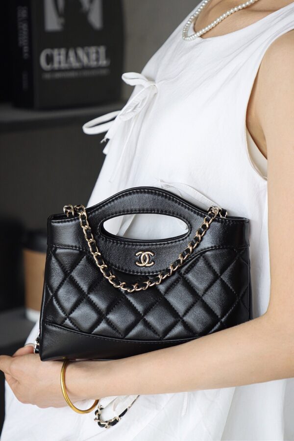 God Factory Chanel Nano 31 Bag Authentication Edition 14K Pale Black Bonaudo Leather Gold Size 20*17.5*3.5cm