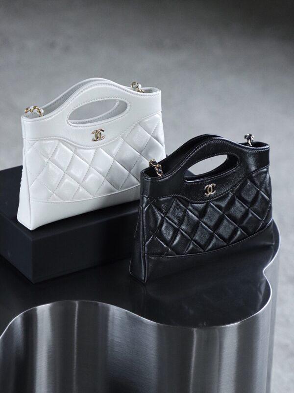 God Factory Chanel Nano 31 Bag Authentication Edition 14K Pale Black Bonaudo Leather Gold Size 20*17.5*3.5cm